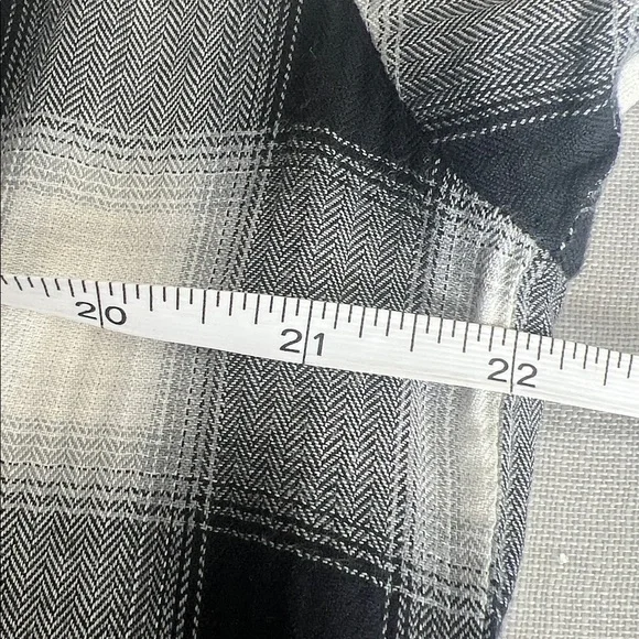 Vince Black and Gray Plaid Tunic Shirt - Picture 10 of 15